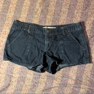 Old Navy Ladies Pleated Denim Shorts 10